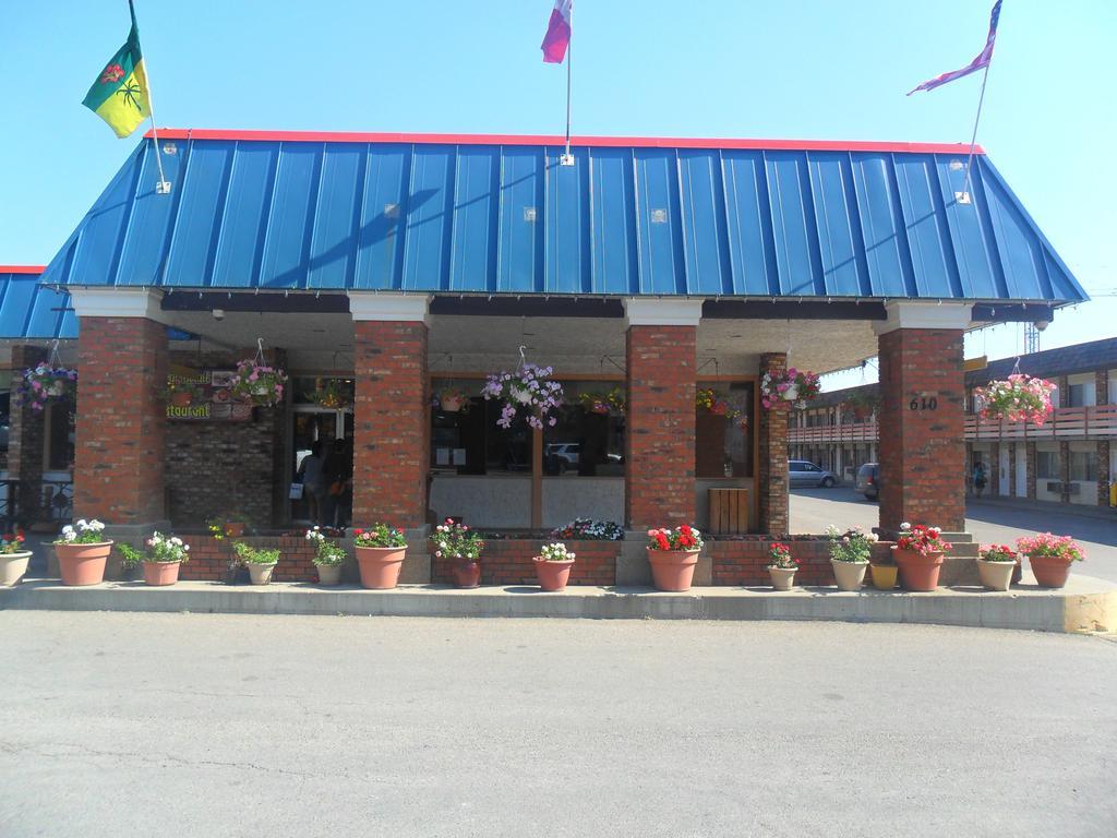Northwoods Inn & Suites Saskatoon Exterior photo