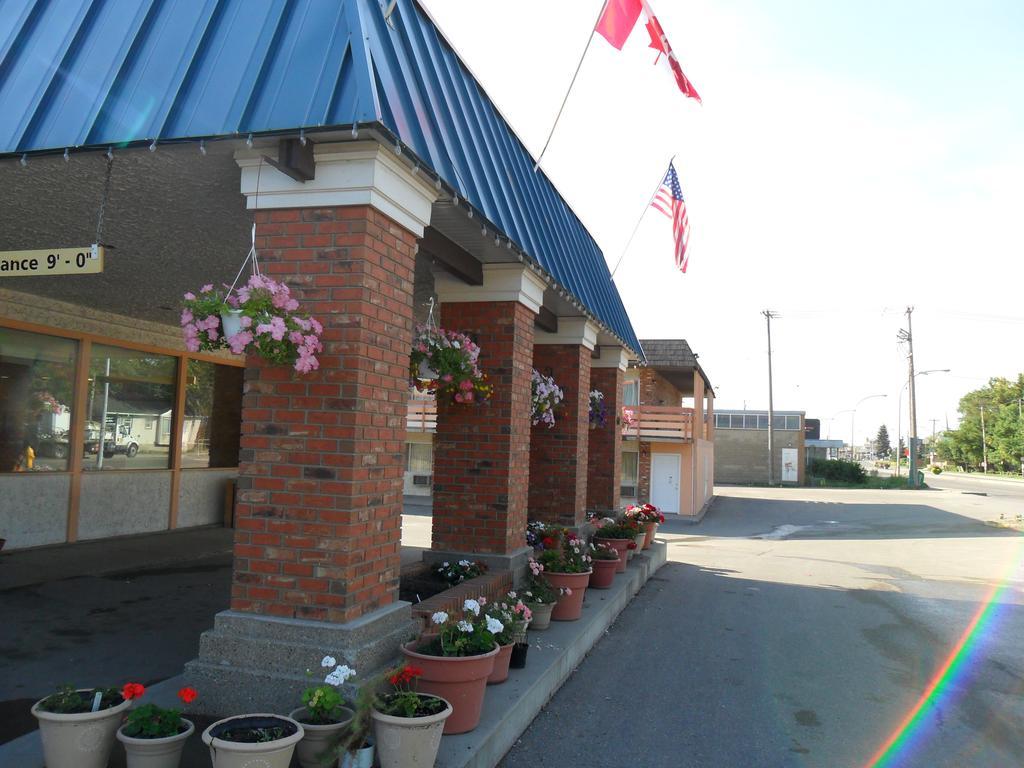Northwoods Inn & Suites Saskatoon Exterior photo